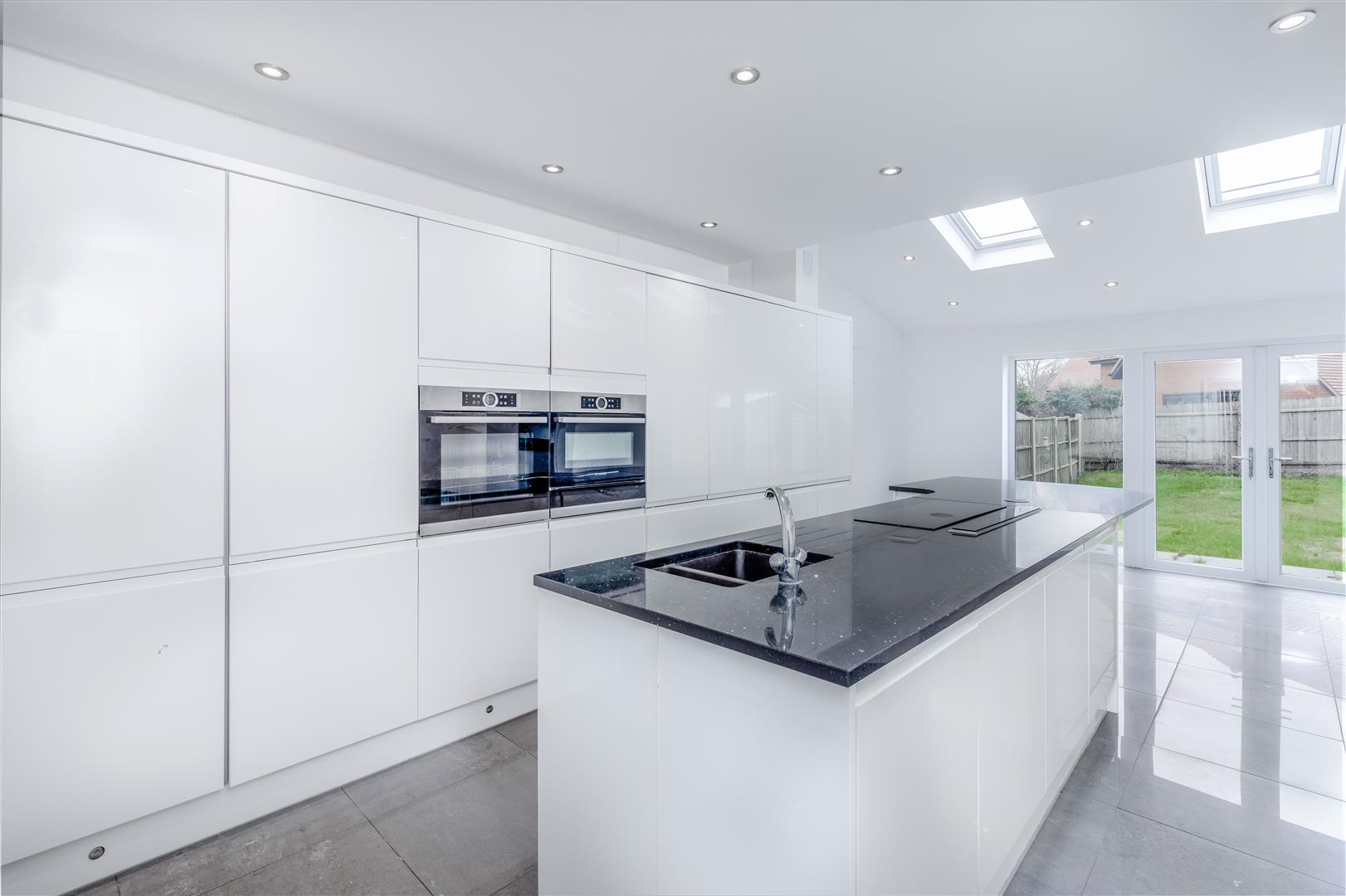 3 bed property in Pitcher Lane, Milton Keynes